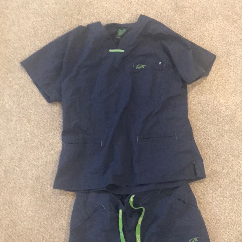 Iguanamed scrubs navy medium EUC